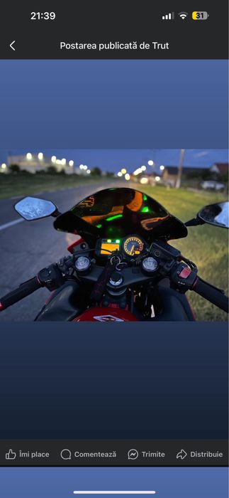 Vand motocicleta Honda CBR F4i model 2000