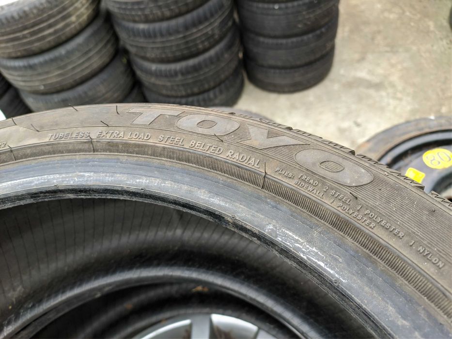 2бр Зимни гуми 215 40 18 - Toyo