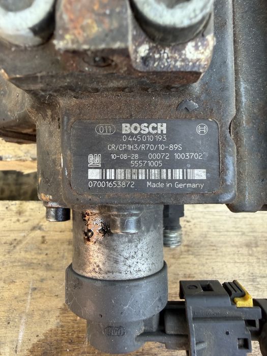 ГНП (Горивна помпа) Bosch за Opel Insignia / Astra J 2.0 CDTI – 0445010193 / 55571005