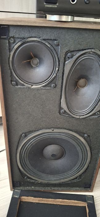 Усилвател Technics SA-EX510 с две тонколони