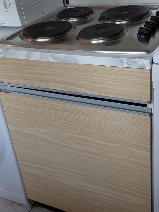 Котлон за вграждане Gorenje с 4 плочи