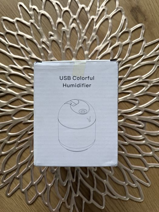 Малък овлажнител за стая, чисто нов