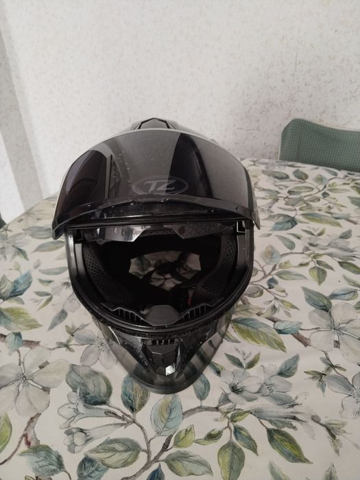 Продам шлем не дорого