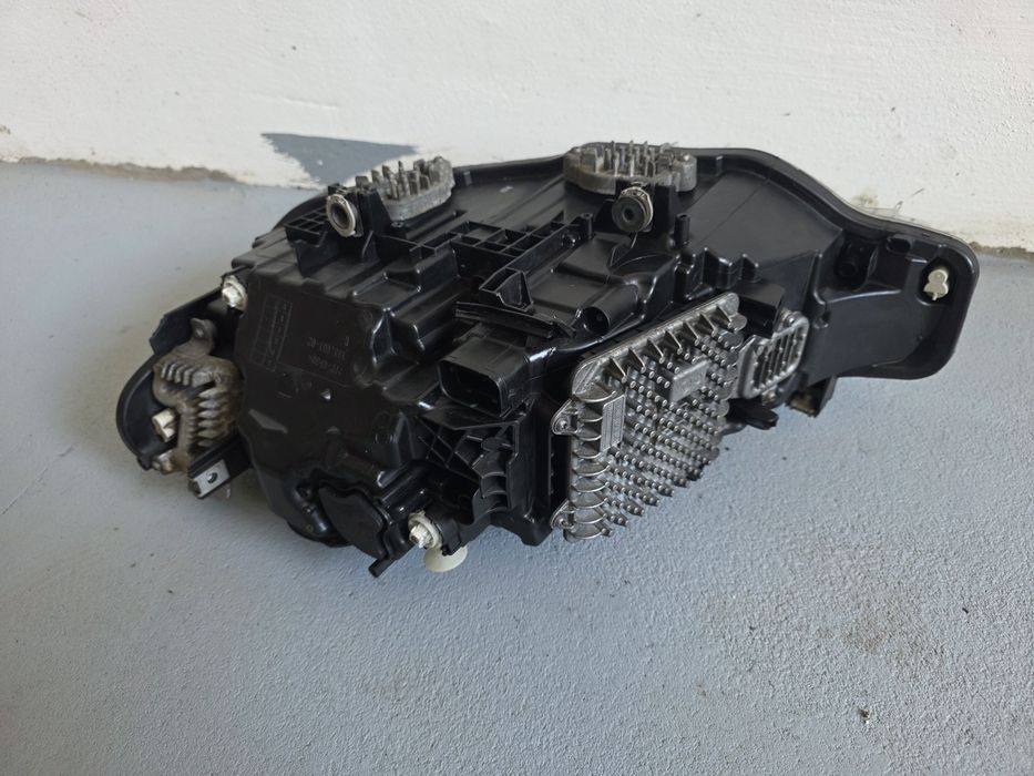 Far dreapta led adaptiv f30/31 LCI