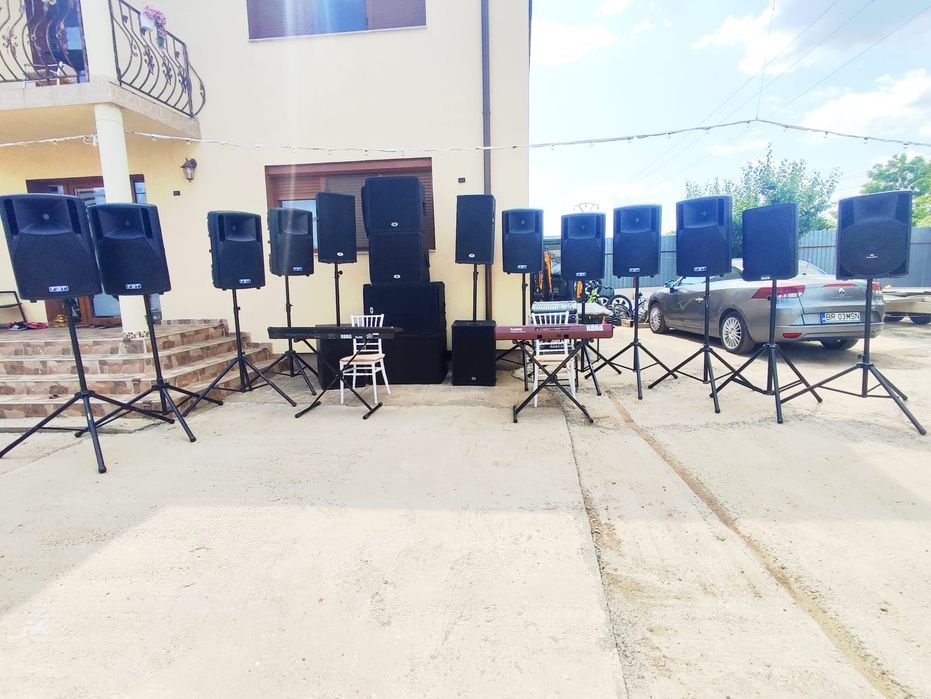 De închiriat Sistem Xa cu 8 FBT maxx 60 , 2 Dynacord 152. mixer mic.