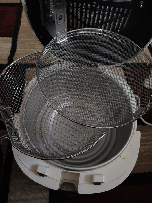 Vând Friteuză Tefal