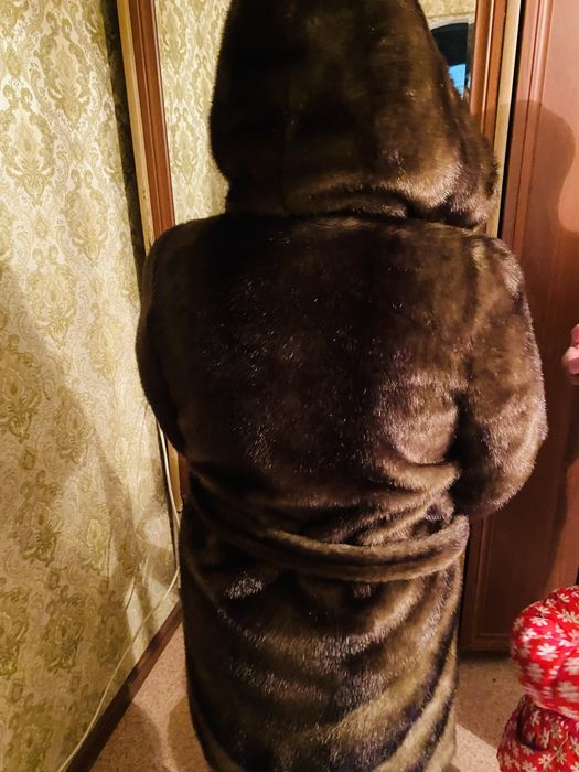 Продам шубу новую