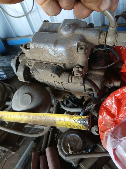 Vând pompa injectie