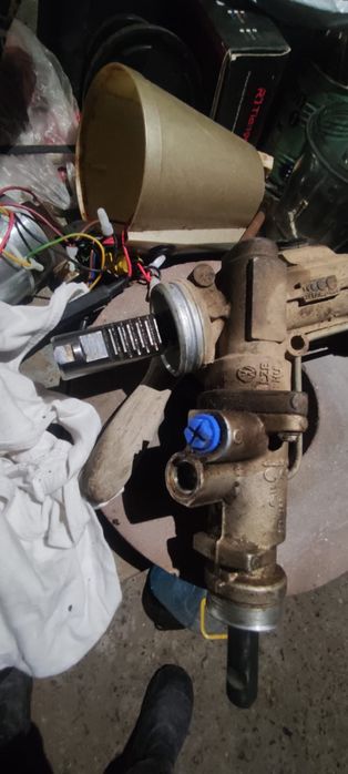 Продам рулевую рейку