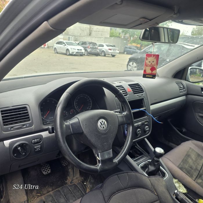 Volkswagen golf 5