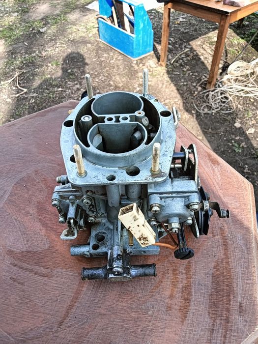 Продам карбюратор на ваз