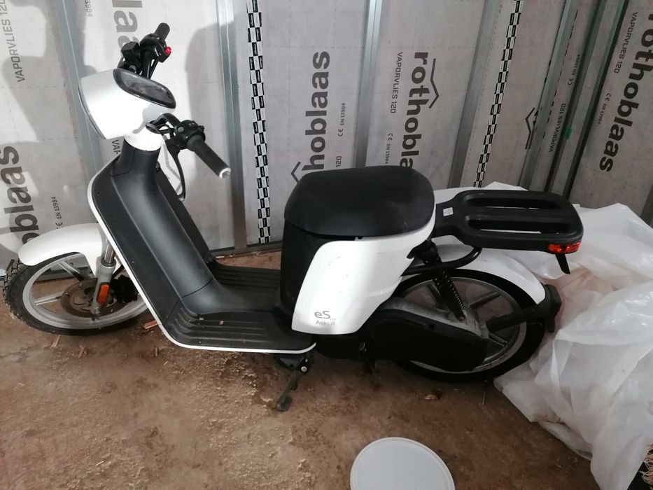 Scuter Electric/ Moped electric