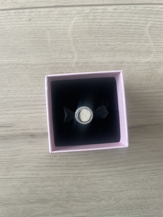 Vand charm Pandora Engravable sparkling button
