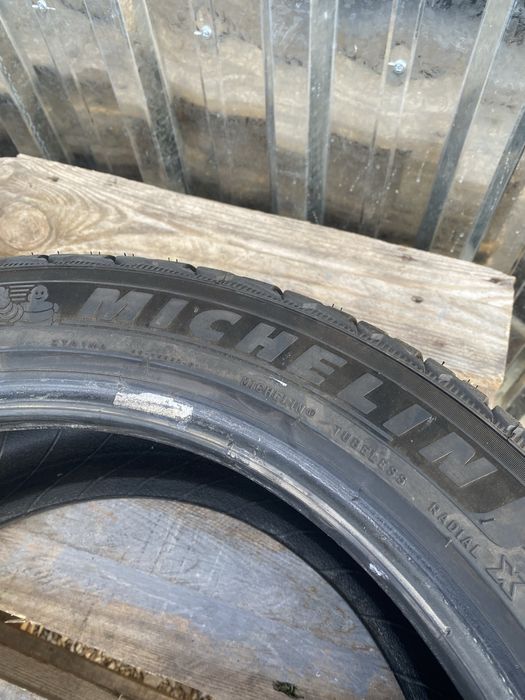 245/45/18 Мишелин Зимни