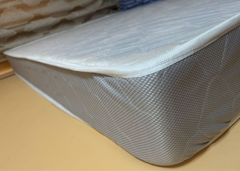 Продам ортопедический матрас