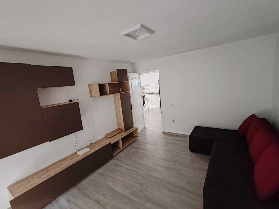Inchiriez apartament 2 camere decomandat etaj 1, Zalau
