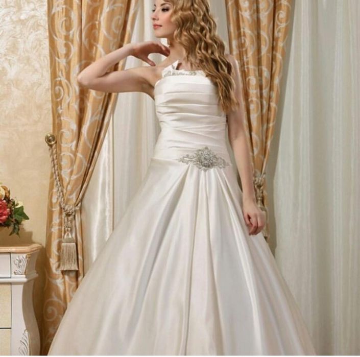 Свадебные платья