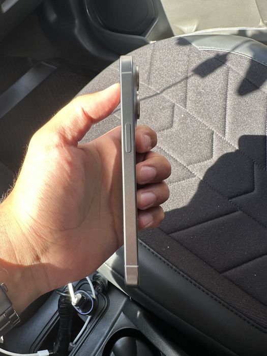 Продам iPhone 15 Pro 128 Срочно