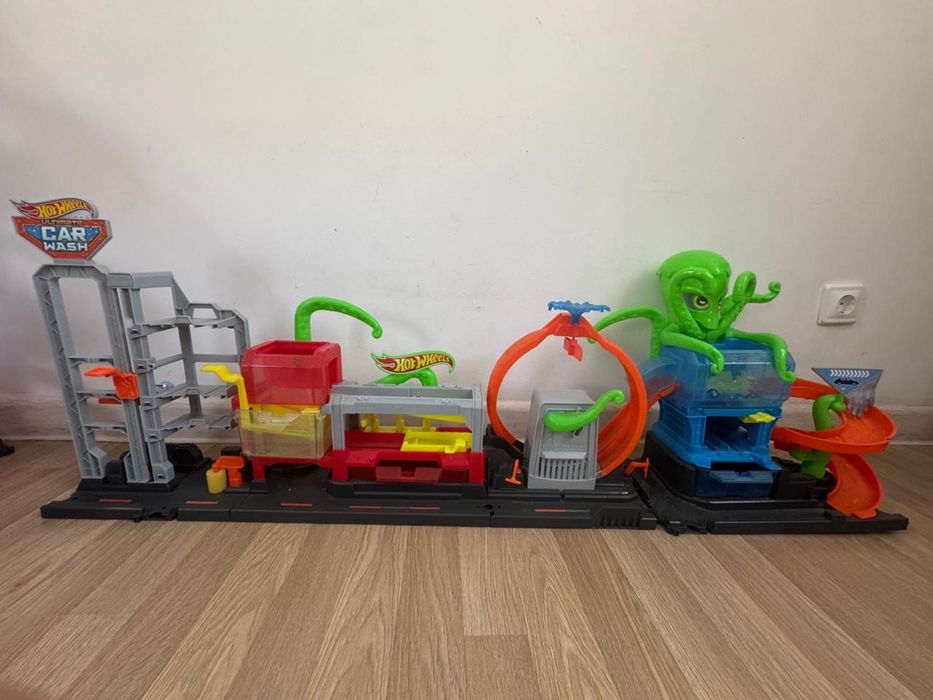 Трек Hot Wheels осьминог