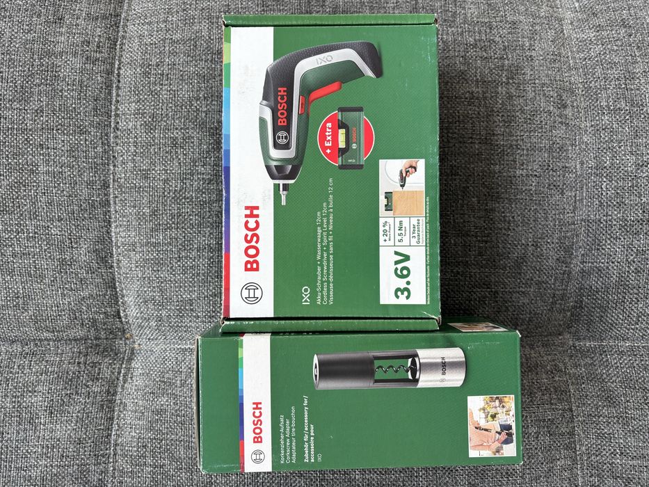 Акумулаторна отвертка Bosch IXO 7 + тирбушон