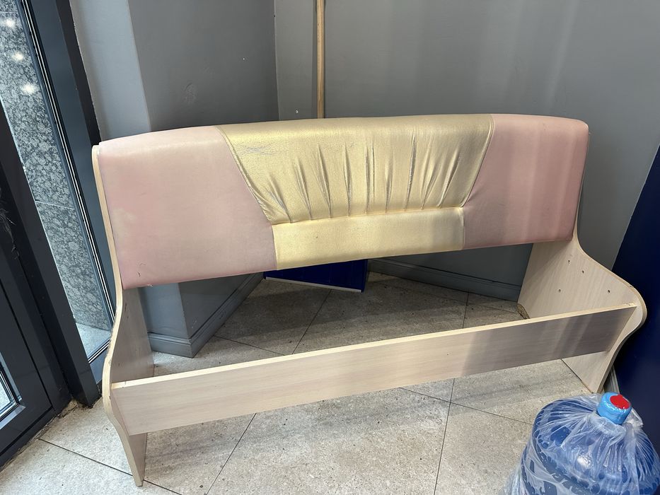 Диванчик для кухни