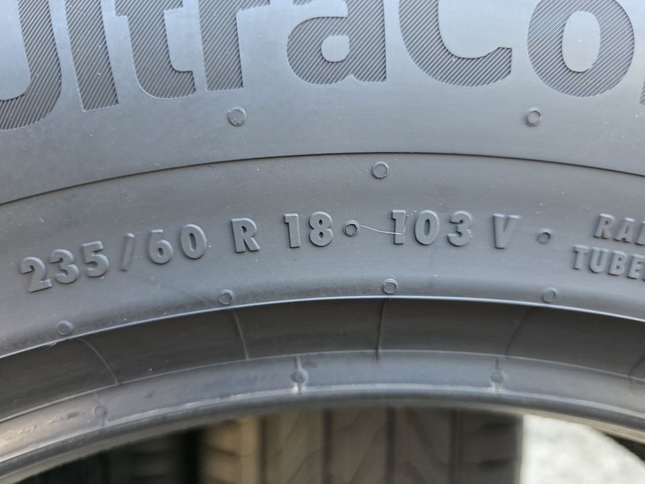 Vand patru anvelope de vara continental 235 60 18 dot 5023