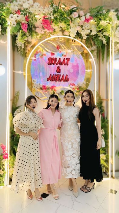 Вечерная черная платья