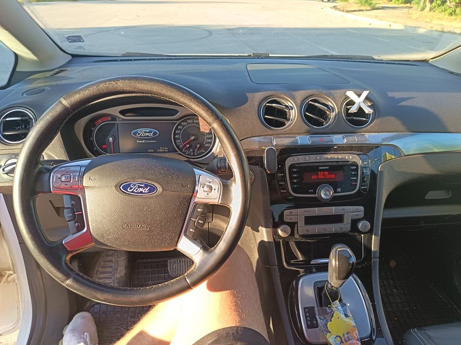 Продавам Ford s-max