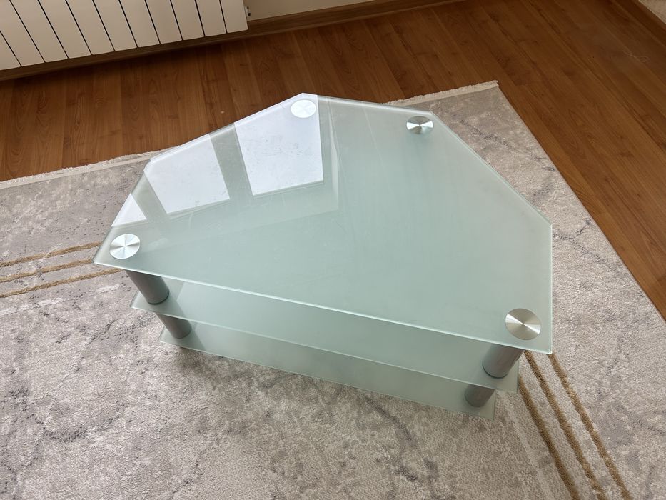 Продаю стеклянную подставку