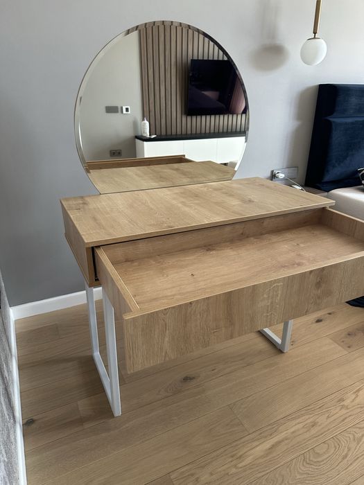 Masa Toaleta / machiaj