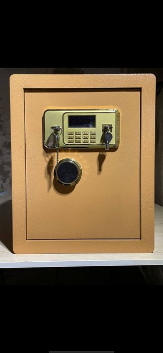 Вскрытие сейфов Аккуратно ремонт замков изготовления ключей всех видов