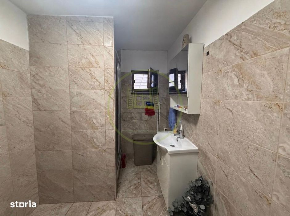 Casa plan parter, 653 mp teren, 98 mp utili, zona Regia de Apa