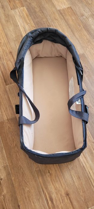 Продам детскую сумку переноску