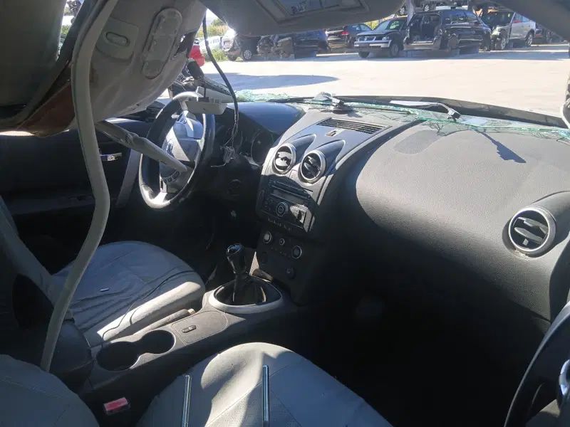Dezmembrez Nissan Qashqai [Fabr 2007-2014]