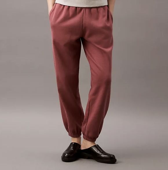 Костюм спортивный