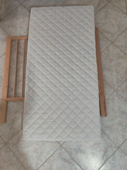 Patut lemn de fag + saltea cocos