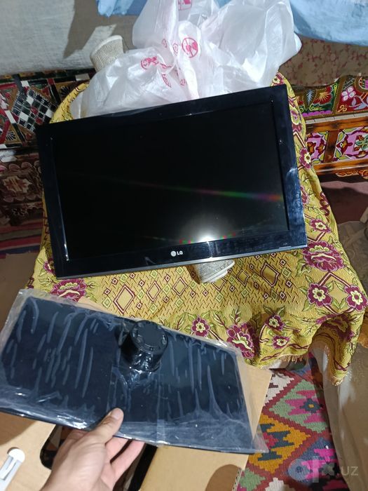 Sotiladi: original LG televizor  550.000sum kelshamiz