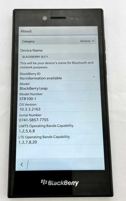 Vand Blackberry B371, model Leap, impecabil
