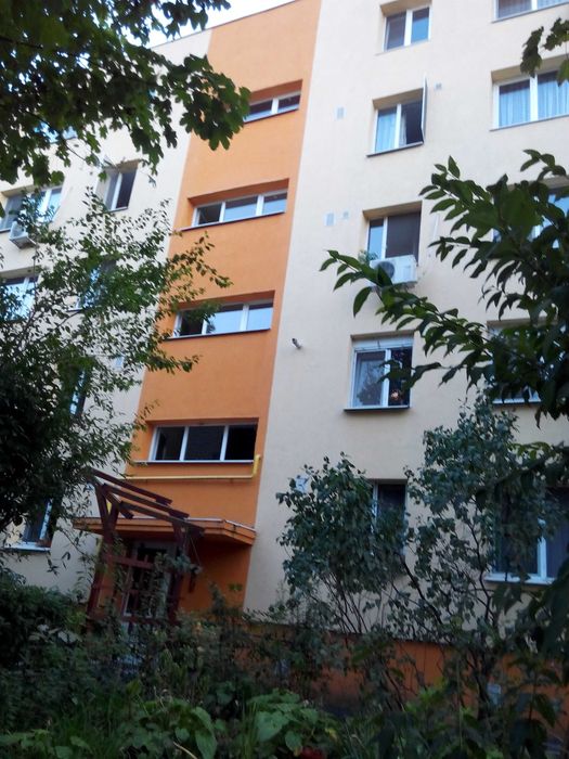 Direct Proprietar inchiriez Garsoniera spatioasa etaj 2 Izv Crisului, mobilata modern utilata 40mp