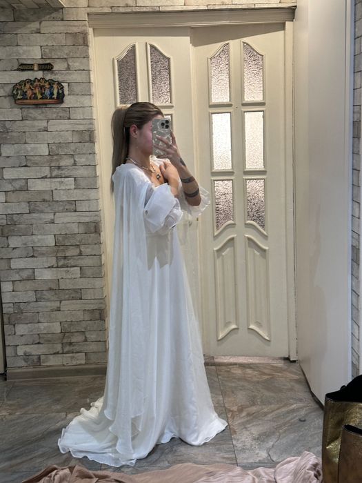 Белое свадебное платье, для никях/  на роспись в загс помолвки