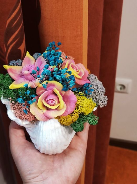 Ръчно изработена кашпа с глицеринови сапуни и скандинавски мъх