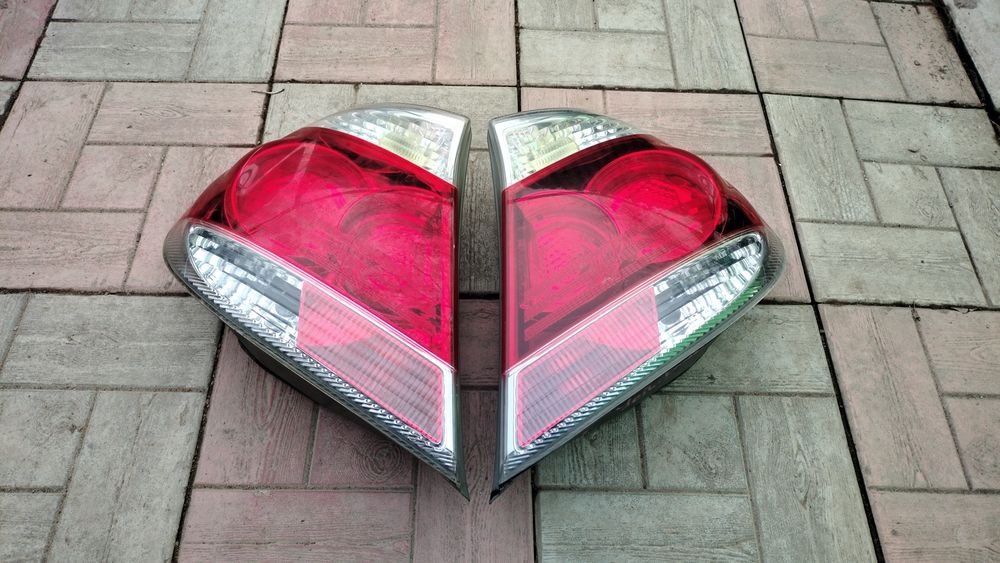 Камри 35 задние фонари оригинал който