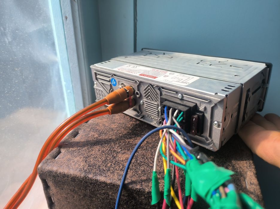 Магнитафон автомобильный