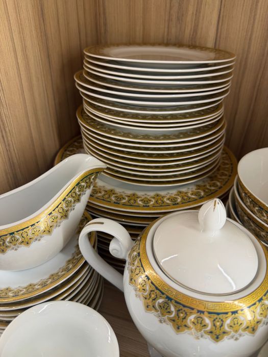 Продам сервиз на 12 персон