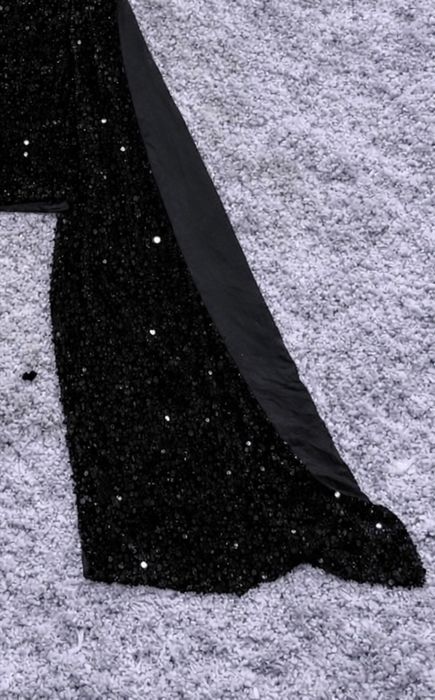 Нова къса черна рокля с пайети