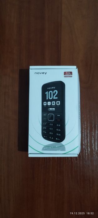 Продаётся телефон.