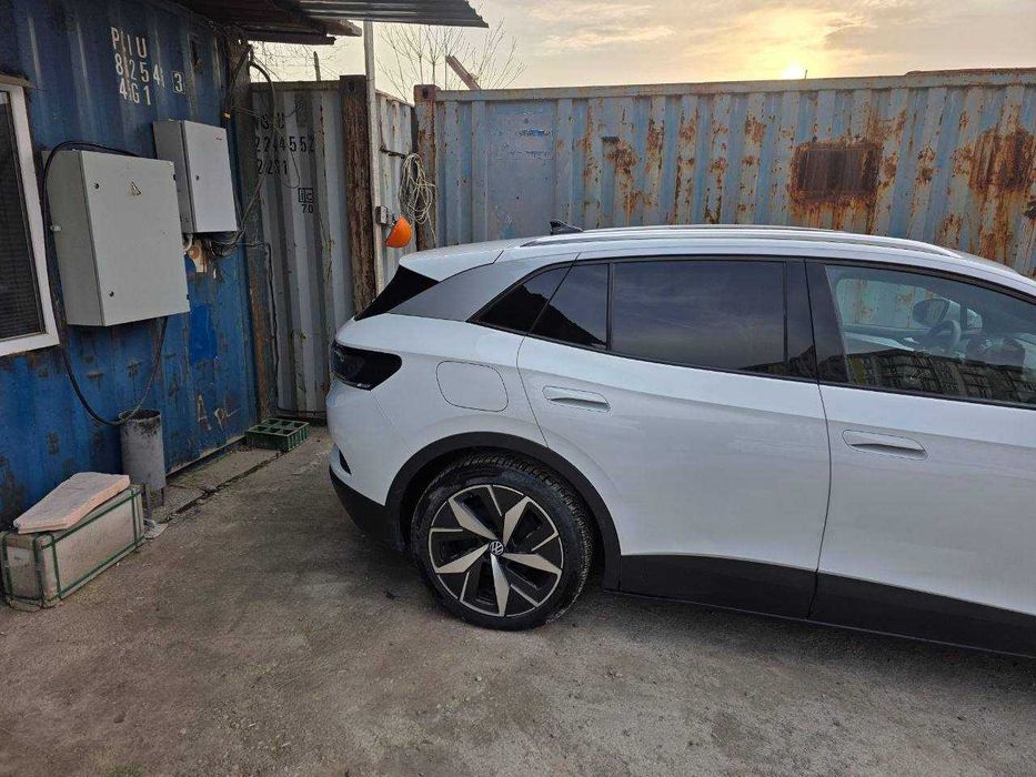 продается электромобиль Volkswagen ID4 Crozz в хорошем состоянии