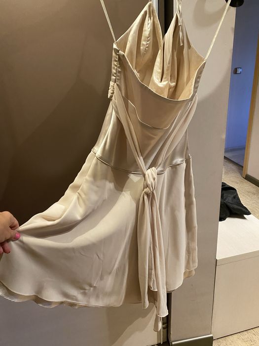 Ефирна коктейлна рокля