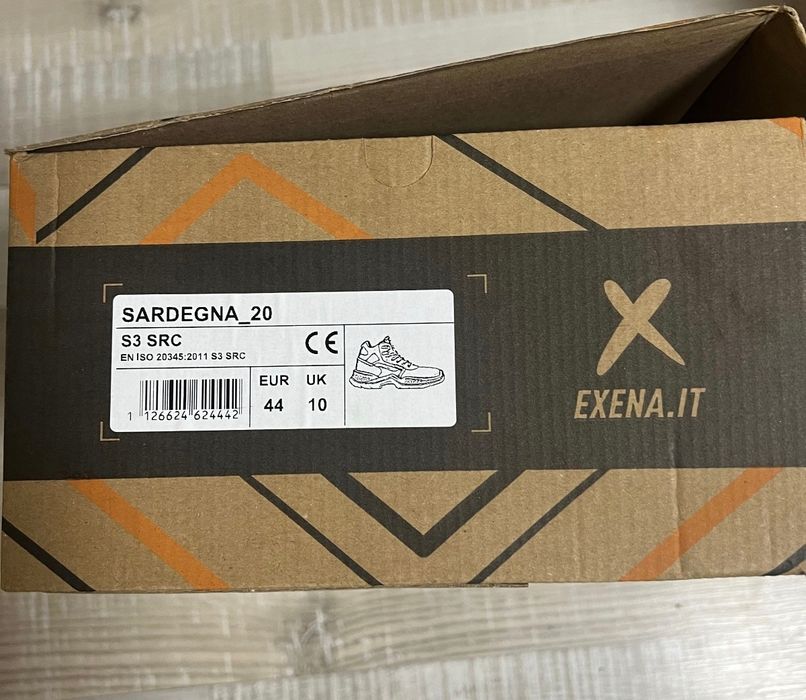 Работни обувки Sardegna 44ти номер чисто нови