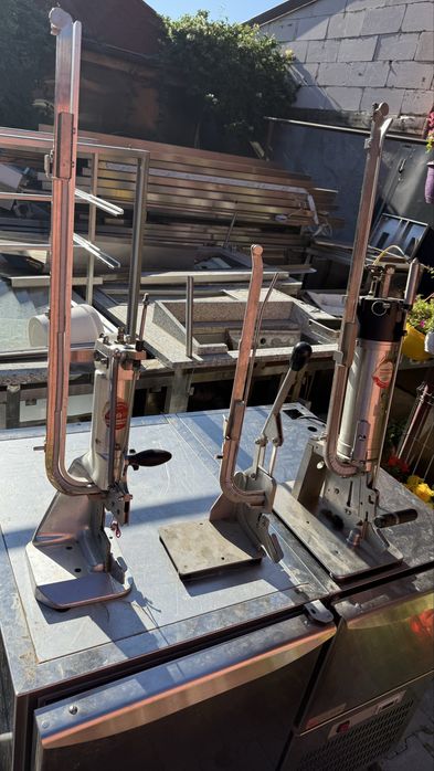 Clipsator pentru cutisin